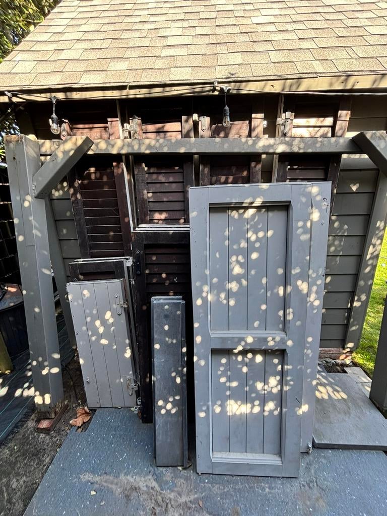 Lot Houten luiken, Tuin en Terras, Tuinhuizen, Ophalen, Zo goed als nieuw