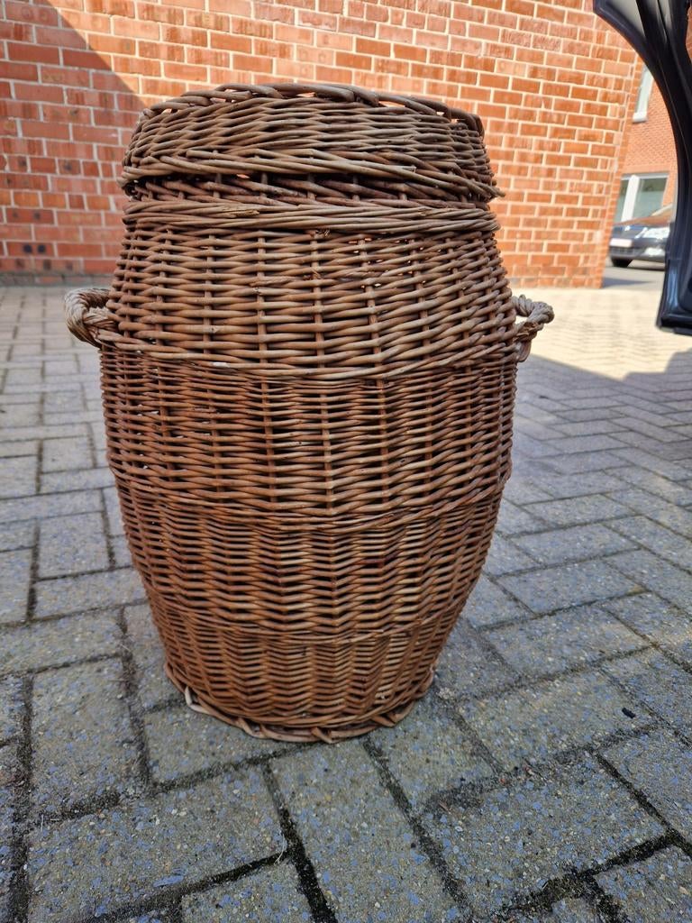 Rieten mand, Huis en Inrichting, Woonaccessoires | Schalen en Manden, Ophalen, Mand