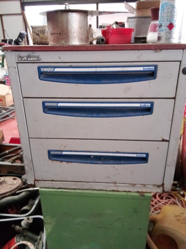 Kastje voor bestelwagen, Ophalen