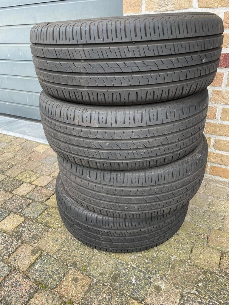 4 zomerbanden 205/55 R16. profieldiepte 5,5mm Barum Bravuris, 16 pouces, Véhicule de tourisme, Pneus été, 205 mm