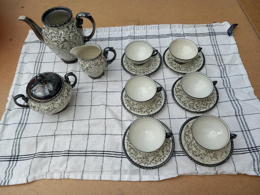 Service à thé ancien (style japonais), Enlèvement