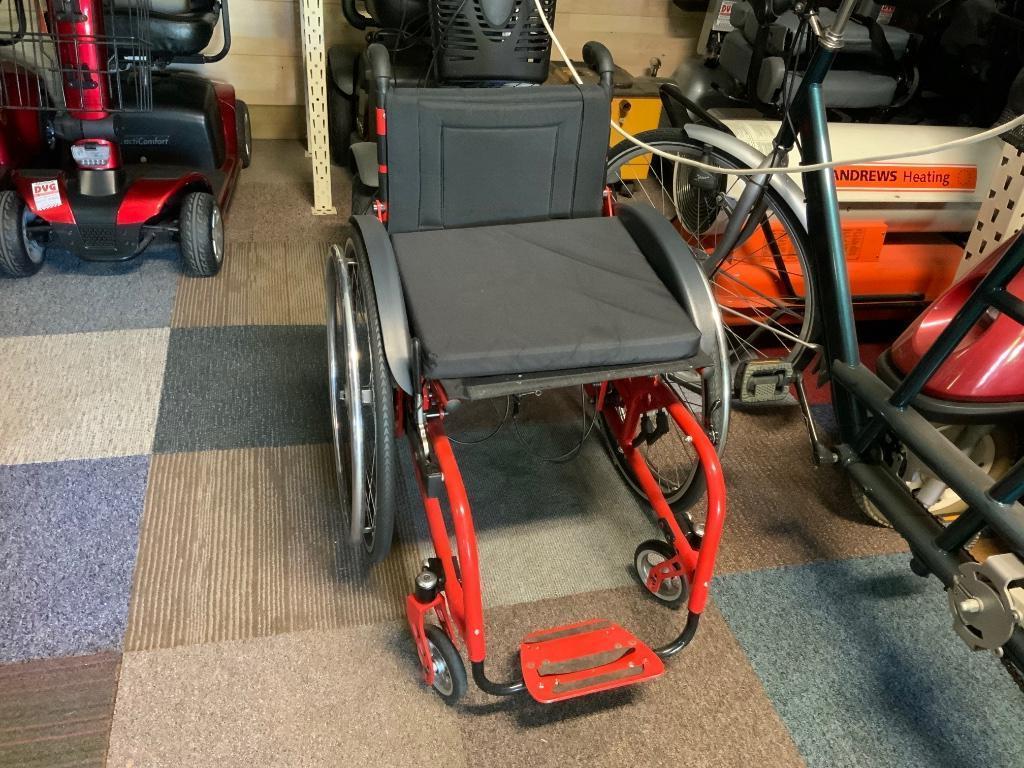 Speciale Sport rolstoel verstelbaar, Ophalen, Zo goed als nieuw