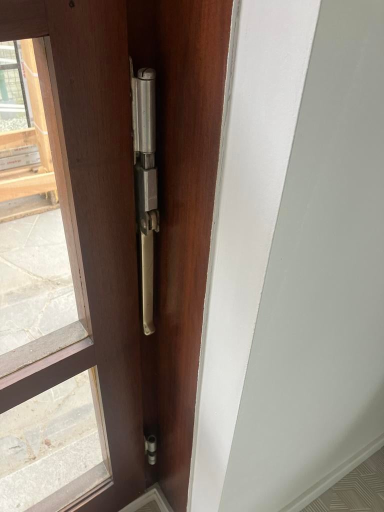 Châssis de fenêtre simple vitrage en bois très robuste., Bricolage & Construction, Châssis & Portes coulissantes, Enlèvement, Comme neuf