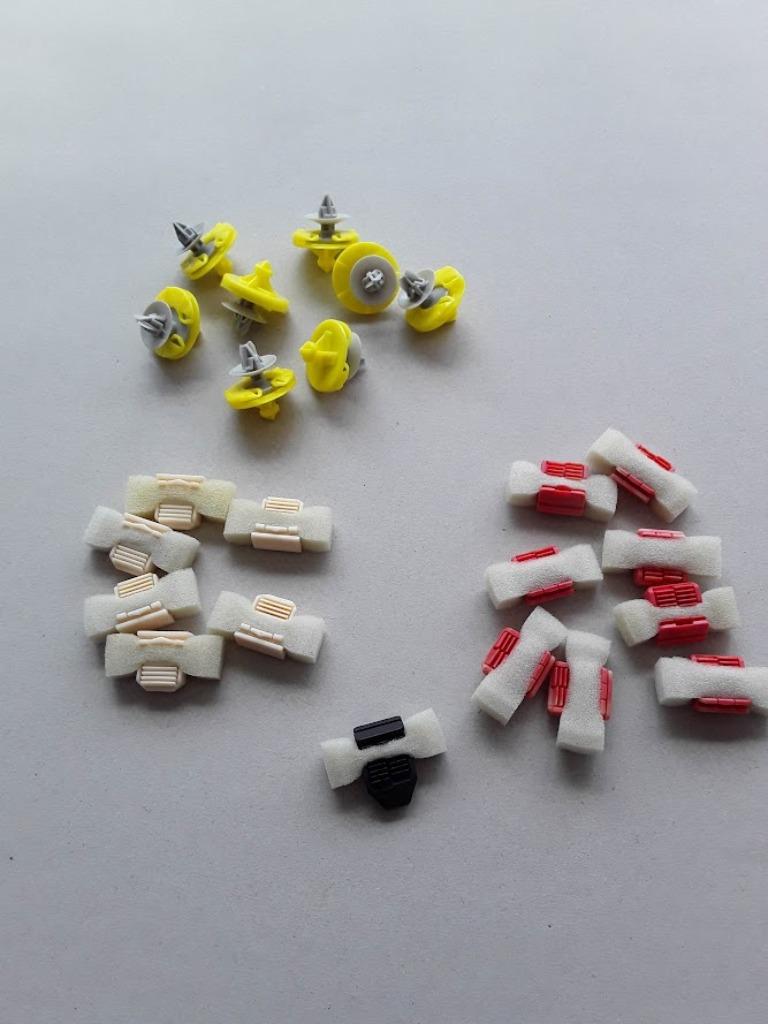 Golf 3 en 4 Lot clips deurpaneel en hemelbekleding nieuw, Auto-onderdelen, Interieur en Bekleding, Volkswagen, Ophalen of Verzenden