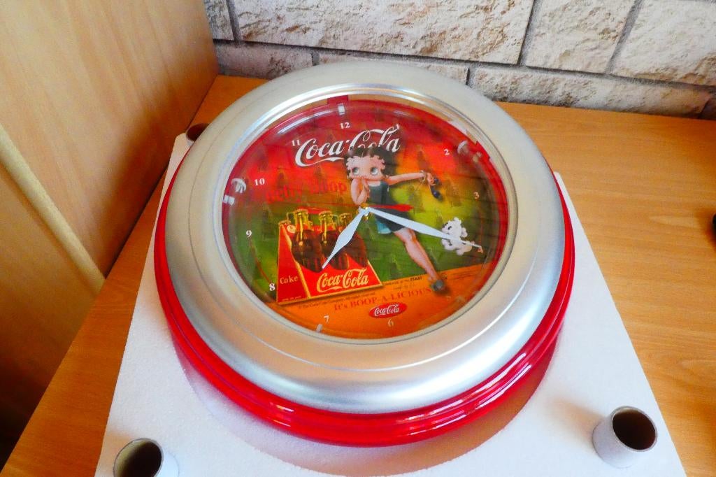 Betty Boop Neon 2003 wandklok, Verzamelen, Ophalen of Verzenden, Nieuw, Mens