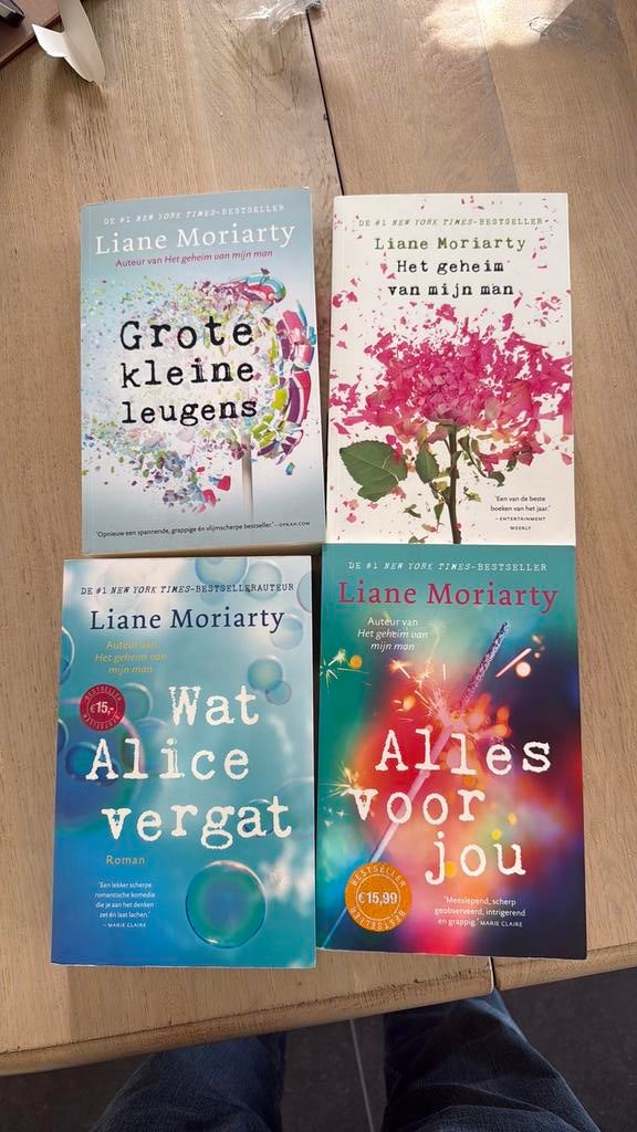4 Liane Mortiarty boeken, Ophalen