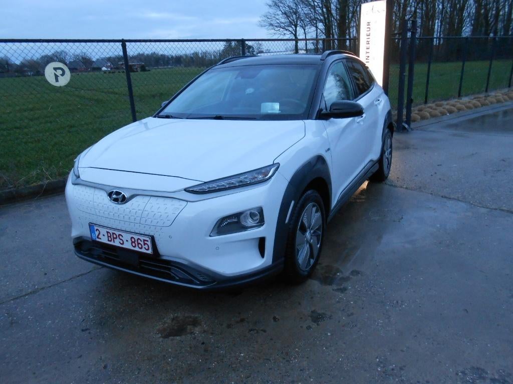 Hyundai Kona EV met nieuwe motor (lees advertentie), Auto's, Hyundai, Zwart, Wit, Leder, 5 zetels