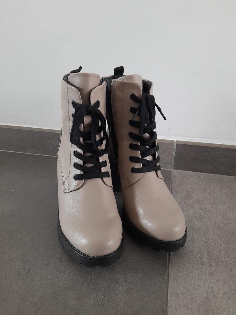 Enkellaarsjes Marco Tozzi (maat 38), Ophalen, Nieuw, Bruin