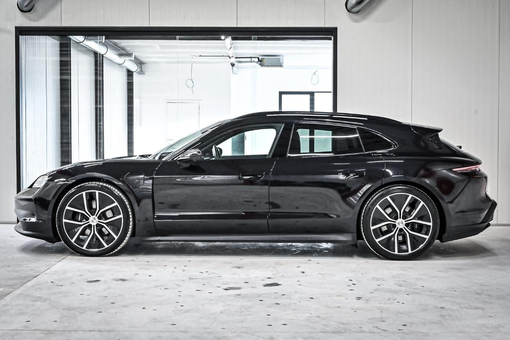 Taycan Sport Turismo batt Plus/ HUD/Bose/softclose, Auto's, Porsche, Automaat, Achterwielaandrijving, Zwart, Leder