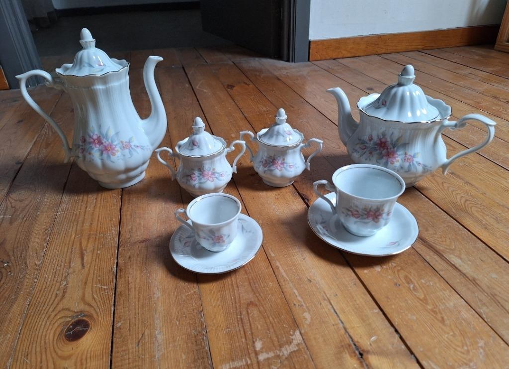 Servies voor koffie en thee, Ophalen, Nieuw, Porselein