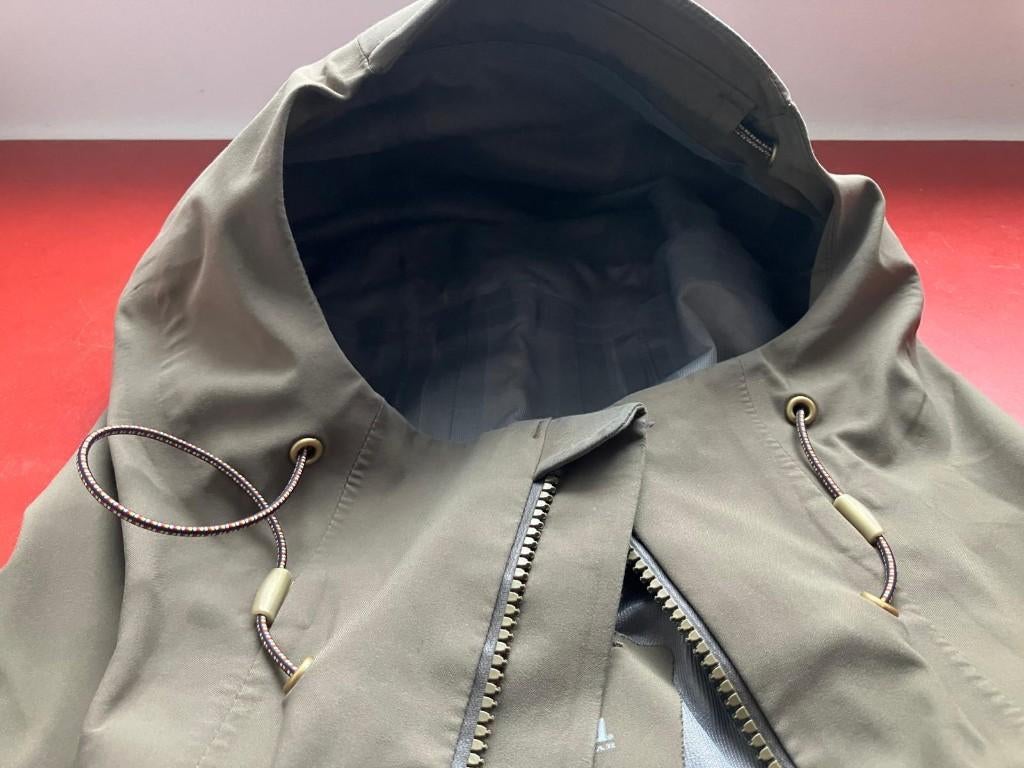 Imperméable sherpa kaki, taille M M, Caravanes & Camping, Enlèvement ou Envoi, Comme neuf, Imperméable, Heren