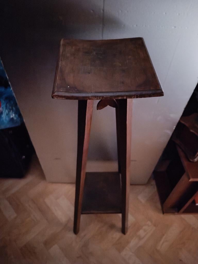 Selette, Antiquités & Art, Antiquités | Meubles | Tables, Enlèvement