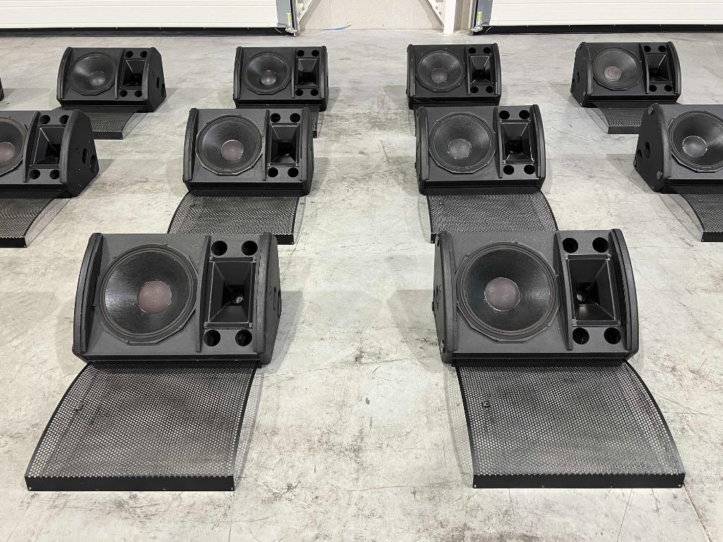 Turbosound TFM-450 15"/3" monitor/speaker (bi-amp) (14x), Ophalen of Verzenden, Gebruikt