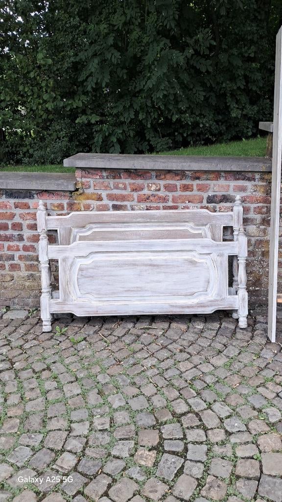 Lit chêne massif cérusé +.sommier à lattes 140, Enlèvement