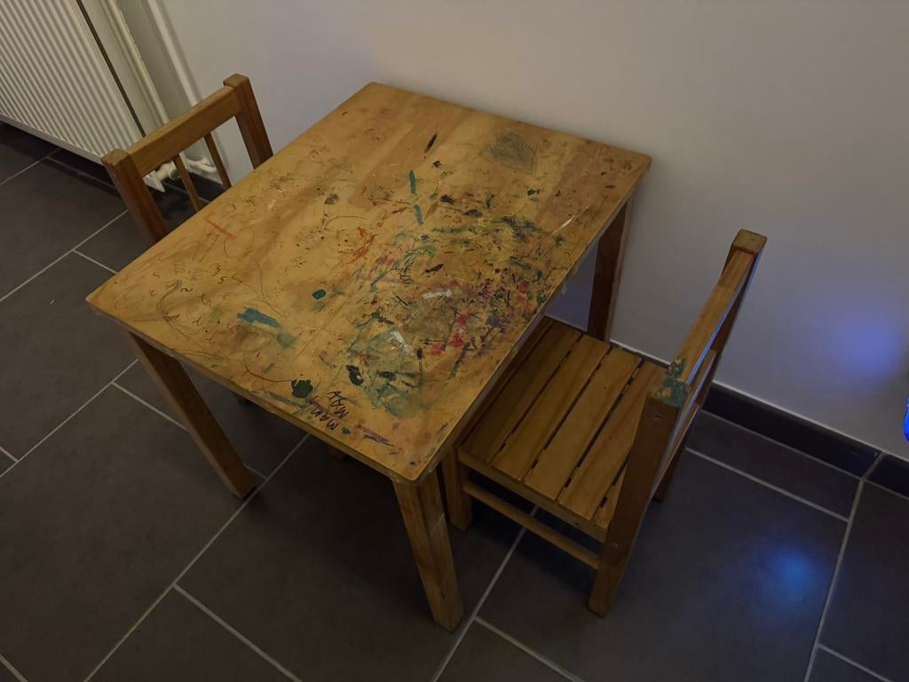 Table pour enfants avec 2 chaises, Maison & Meubles, Enlèvement, Comme neuf