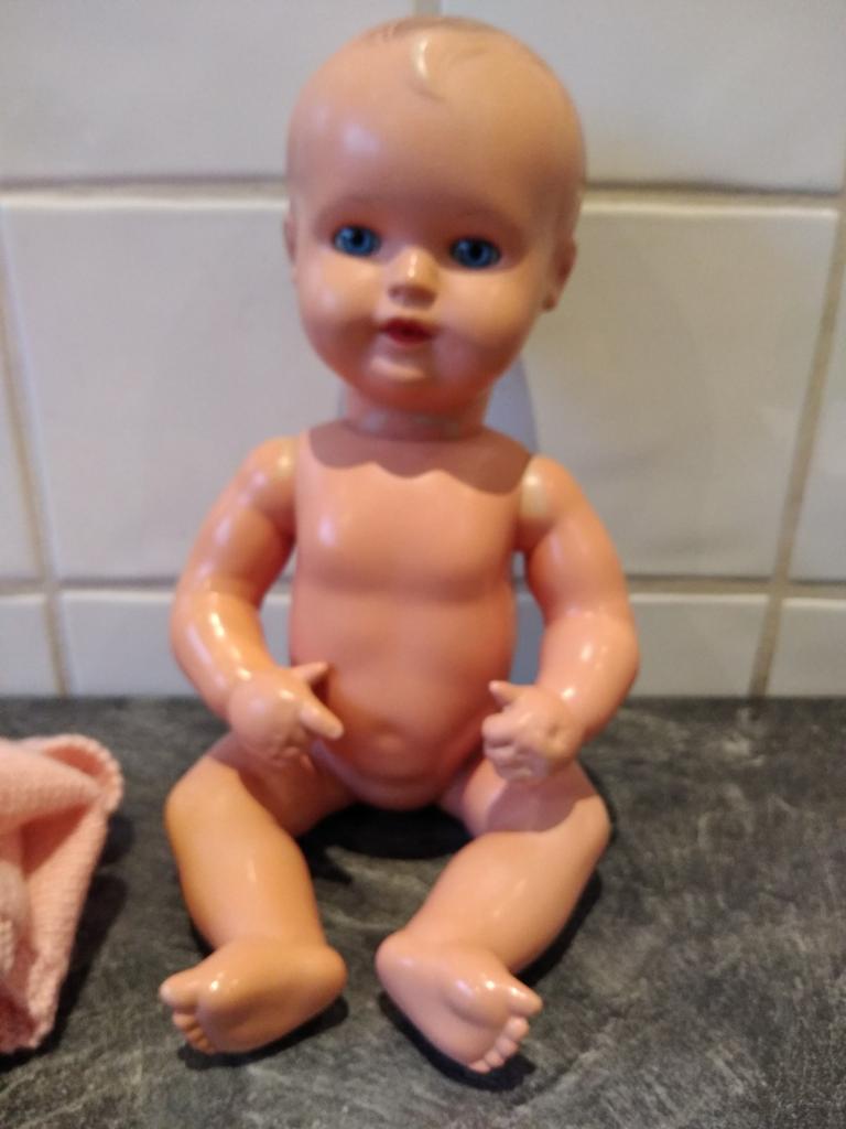 Antieke Schildpad babypop, Ophalen of Verzenden, Zo goed als nieuw, Babypop