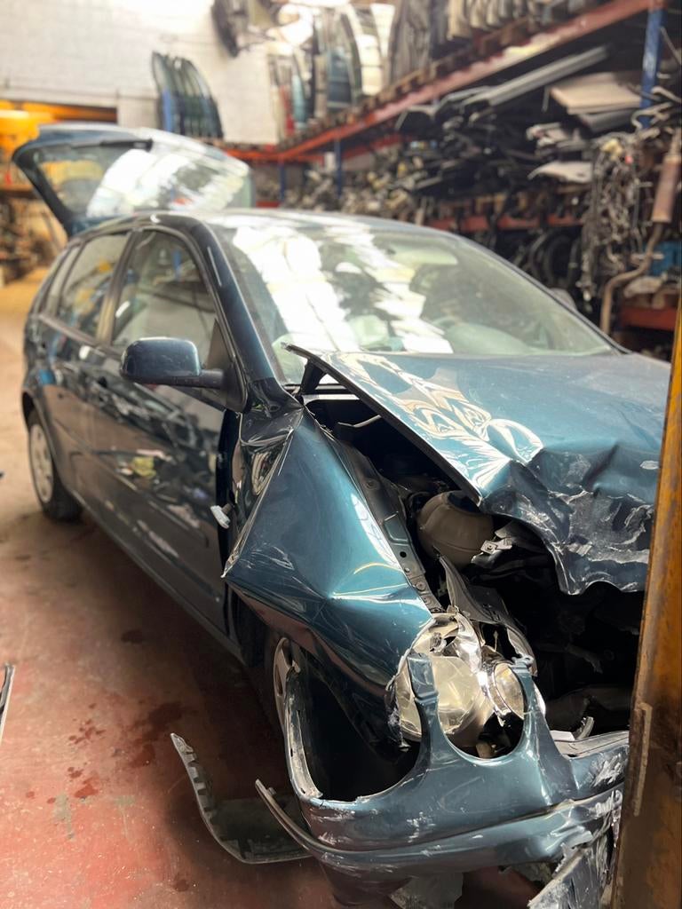 Volkswagen polo citadine 5 porte 2003 pièces disponibles, Enlèvement ou Envoi, Volkswagen, Porte