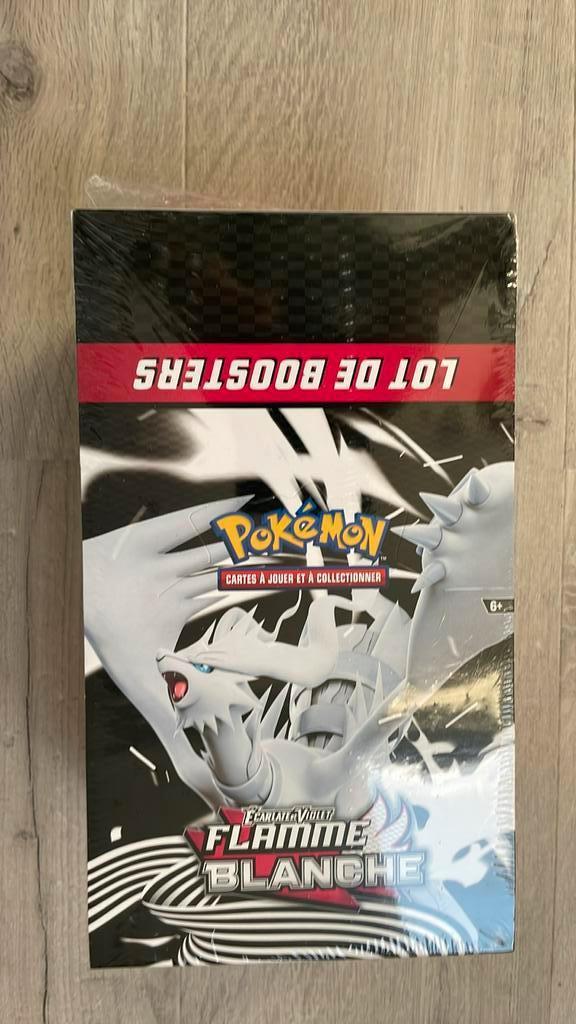 Display de bundle Flamme Blanche FR, Enlèvement, Comme neuf, Booster box