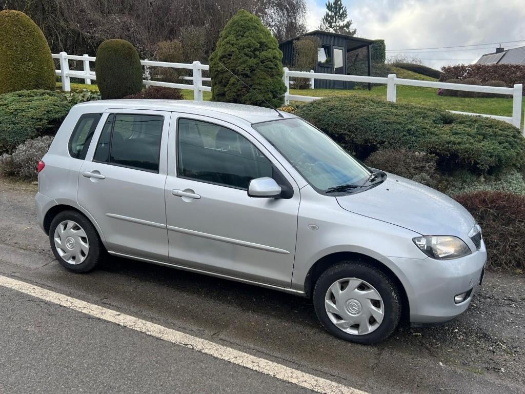 Mazda 2 1.4 i essence, Auto's, Mazda, 4 deurs, Stof, 4 cilinders, Bedrijf
