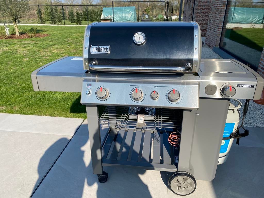 Weber genesis ll E - 330 GBS black, Ophalen, Zo goed als nieuw