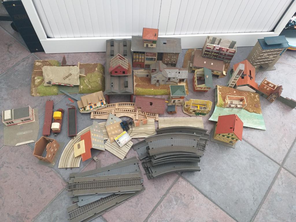 Groot lot modelbouw trein, Hobby en Vrije tijd, Modeltreinen | Overige schalen, Ophalen