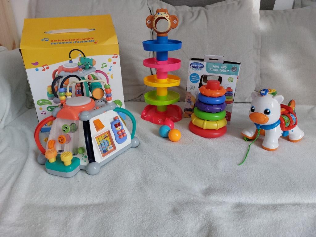 Peuter speelgoed activiteitenpiramide, stapeltoren, knikkerb, Ophalen