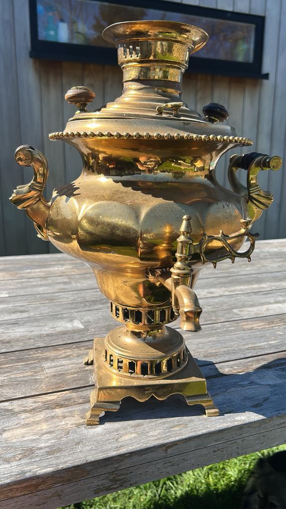 Russische samovar, Ophalen