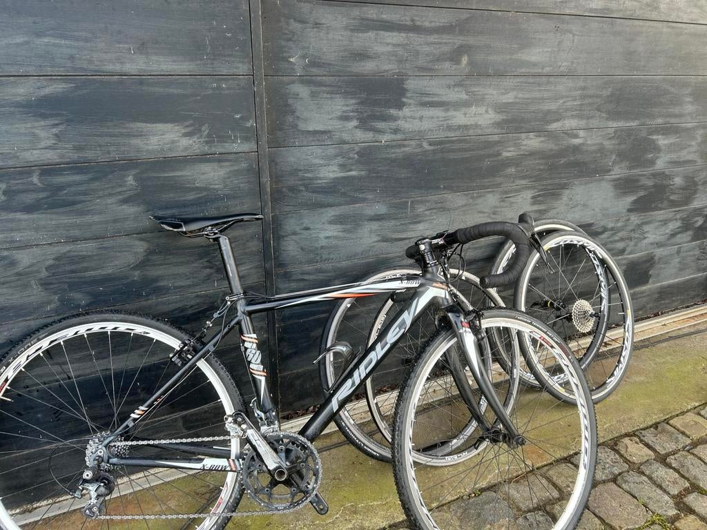 Cyclocross- en racefiets met extra velgen inbegrepen, Fietsen en Brommers, Minder dan 10 versnellingen, Gebruikt, Heren, Aluminium