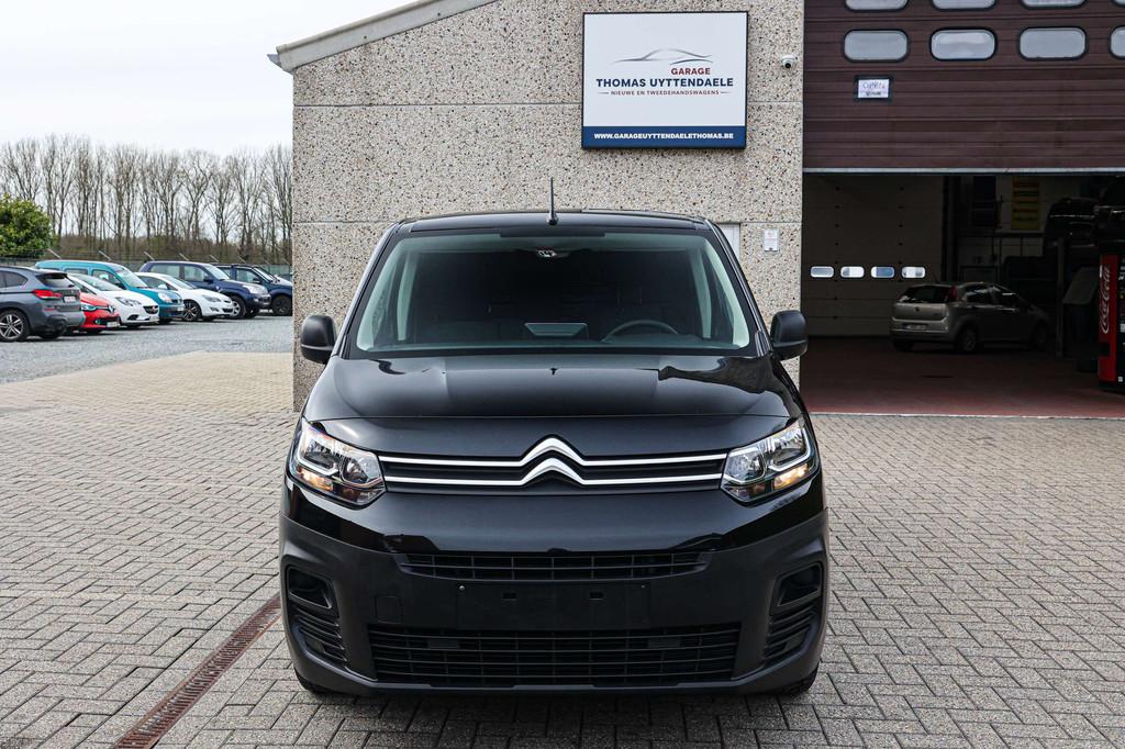Citroën Berlingo 3-ZITPLAATSEN*APPLE-CARPLAY*PARKEERSENSORE, Voorwielaandrijving, 75 kW, Gebruikt, 4 cilinders