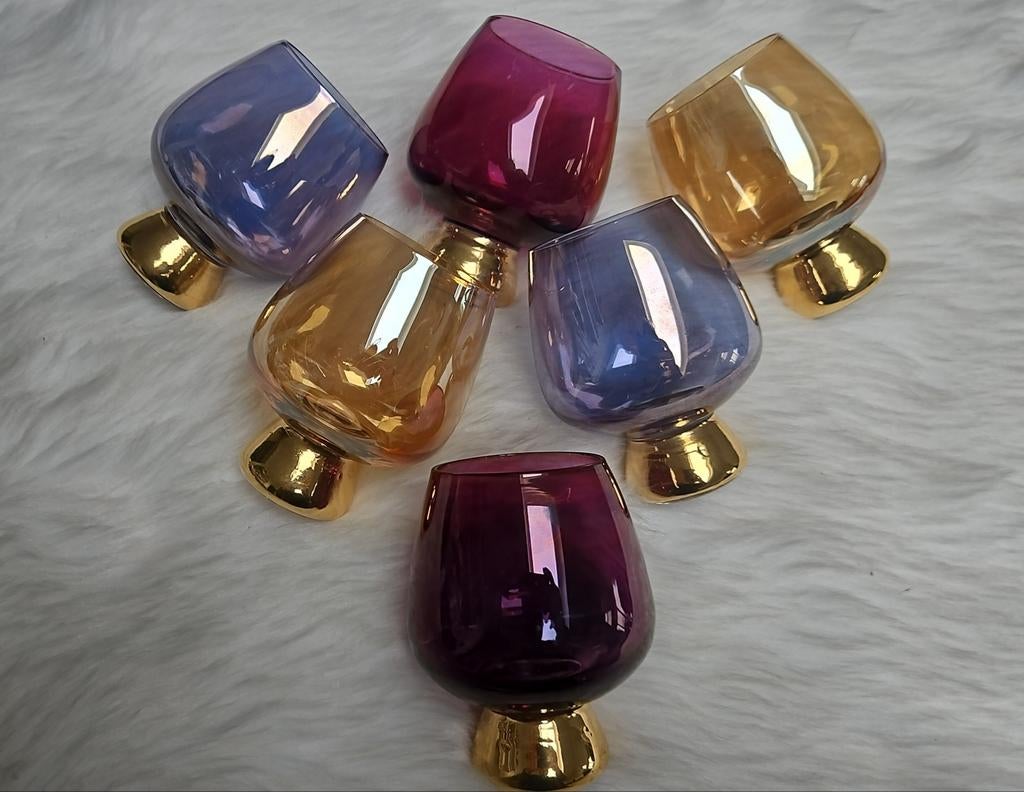6 verres à cognac vintage de couleur perle sur fond doré, Antiquités & Art, Enlèvement ou Envoi