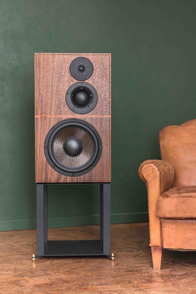 Revival Audio atalante 5 Walnut, Audio, Tv en Foto, Zo goed als nieuw, 120 watt of meer, Front, Rear of Stereo speakers, Ophalen