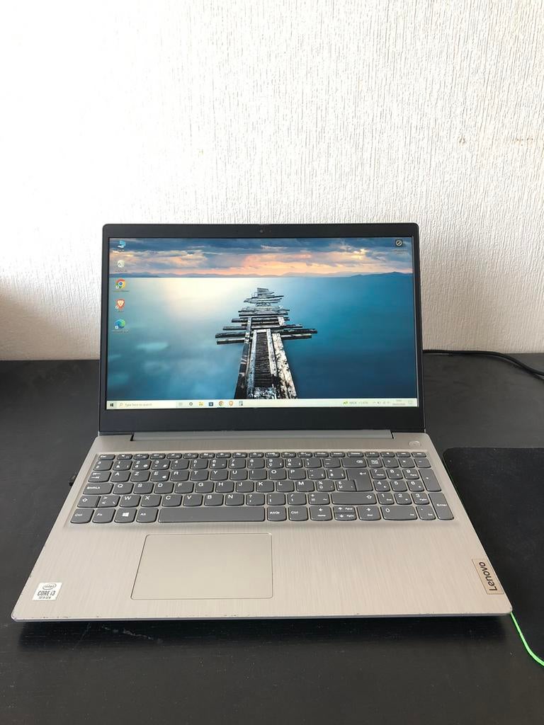 Lenovo Ideapad 3 15,6 inch, 8 GB, Moins de 2 Ghz, Enlèvement, Utilisé