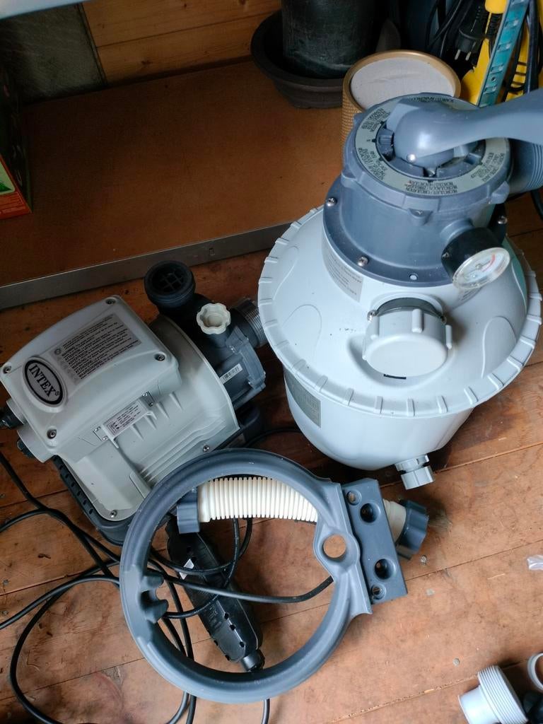 Intex zandfilterpomp zwembad, Ophalen