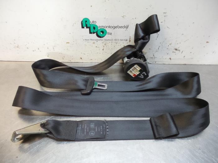 Ceinture de sécurité arrière gauche d'un Volkswagen Golf, Autos : Pièces & Accessoires, Volkswagen, -, 3 mois de garantie, Utilisé