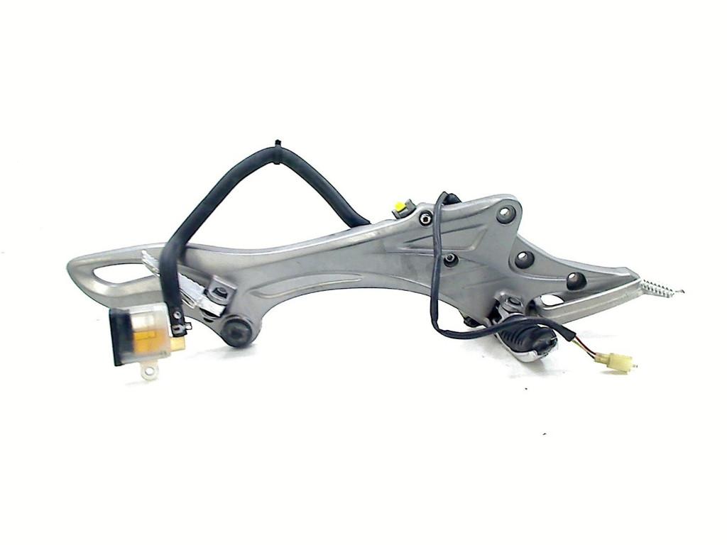 SCHETSPLAAT RECHTS VOOR Suzuki SFV 650 Gladius (01-2000/-), Motoren, Dhr. S. di Majo, Gebruikt, Info@cama-motorparts.nl, P.J. Troelstraweg 8 8
3144 CX  MAASSLUIS, NL