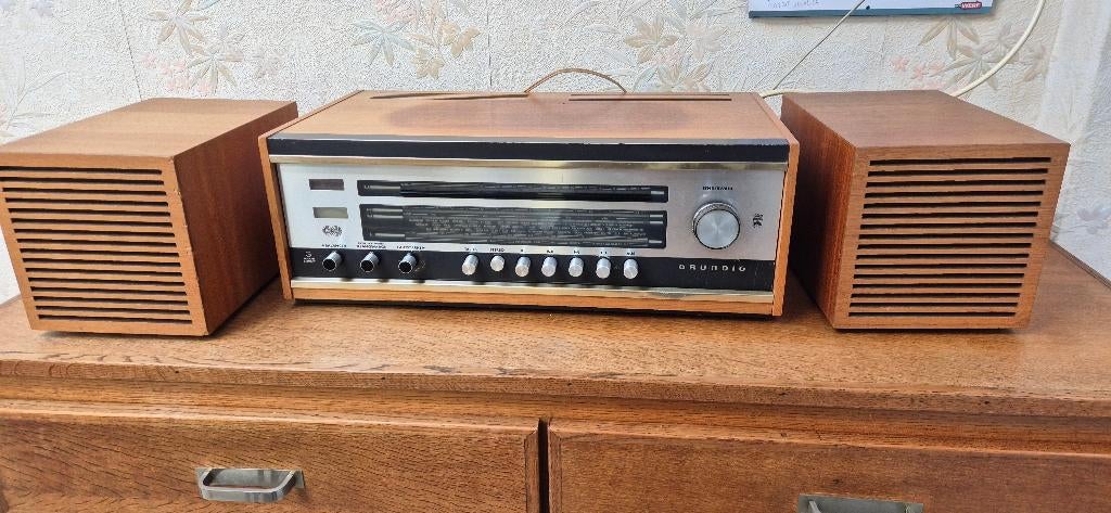 Retro stereo Radio Grundig, Antiek en Kunst, Antiek | Tv's en Audio, Ophalen