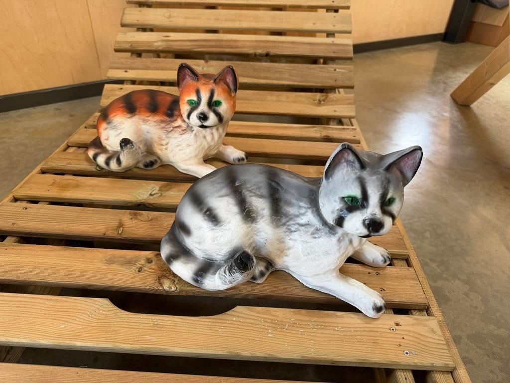 Polyester katten, Ophalen