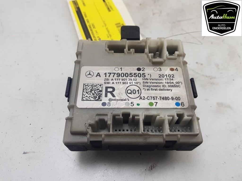 ORDINATEUR VEROUILLAGE CENTRALISE Mercedes-Benz GLA (H247), Autos : Pièces & Accessoires, Utilisé, Mercedes-Benz