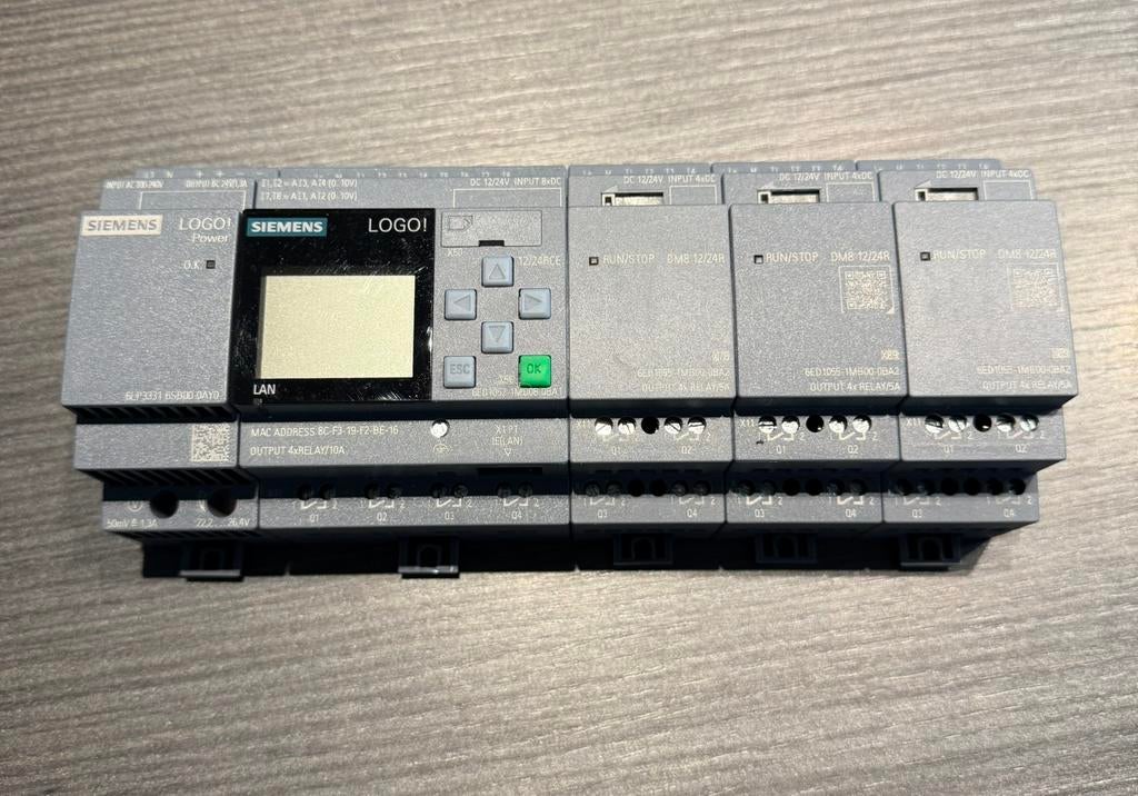 Siemens Logo 0BA8, Hobby en Vrije tijd, Elektronica-componenten, Ophalen of Verzenden, Zo goed als nieuw