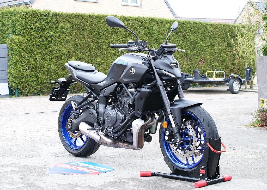 Yamaha MT 07 noir et bleu, Motos, Motos | Yamaha, Entreprise, Naked bike, 12 à 35 kW, 2 cylindres, Permis Moto A2 minimum, ABS