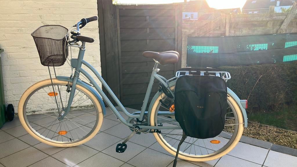 Damesfiets stadsfiets Elops 520, lichtblauw, maat L-XL, Vélos & Vélomoteurs, Enlèvement, Comme neuf, Autres marques, Vitesses