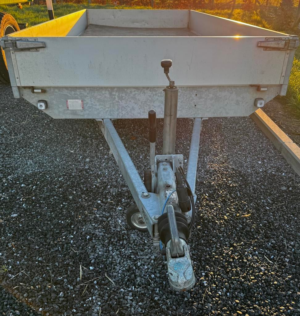 Remorque Eduard, Enlèvement, Comme neuf