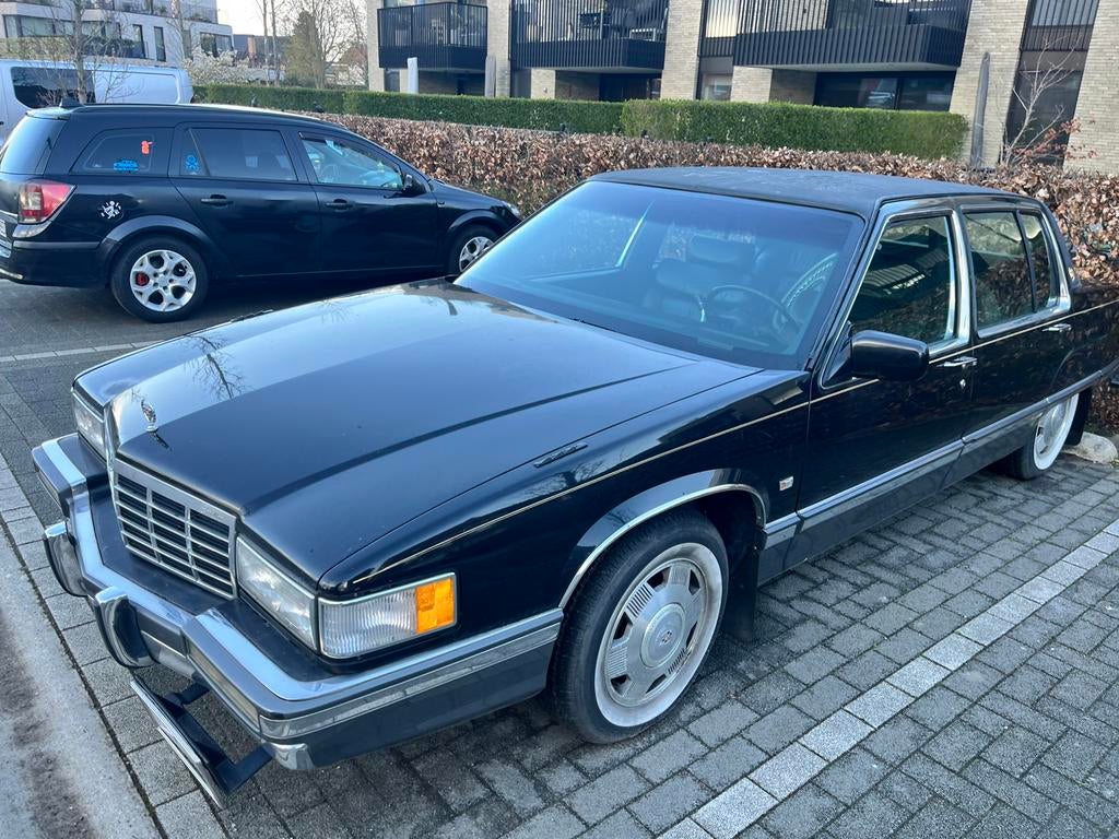 Cadillac fleetwood, 4 deurs, Zwart, Zwart, Leder
