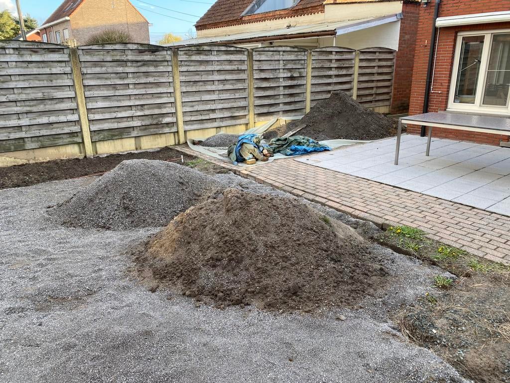 Aarde en grind - GRATIS, Tuin en Terras, Aarde en Mest, Ophalen
