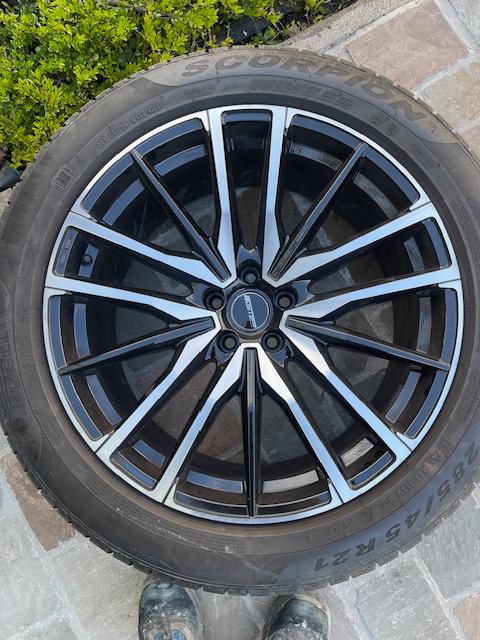 set  21 duims velgen met winterbanden, Auto-onderdelen, Banden en Velgen, Velg(en), Winterbanden, 21 inch, 285 mm, Terreinwagen