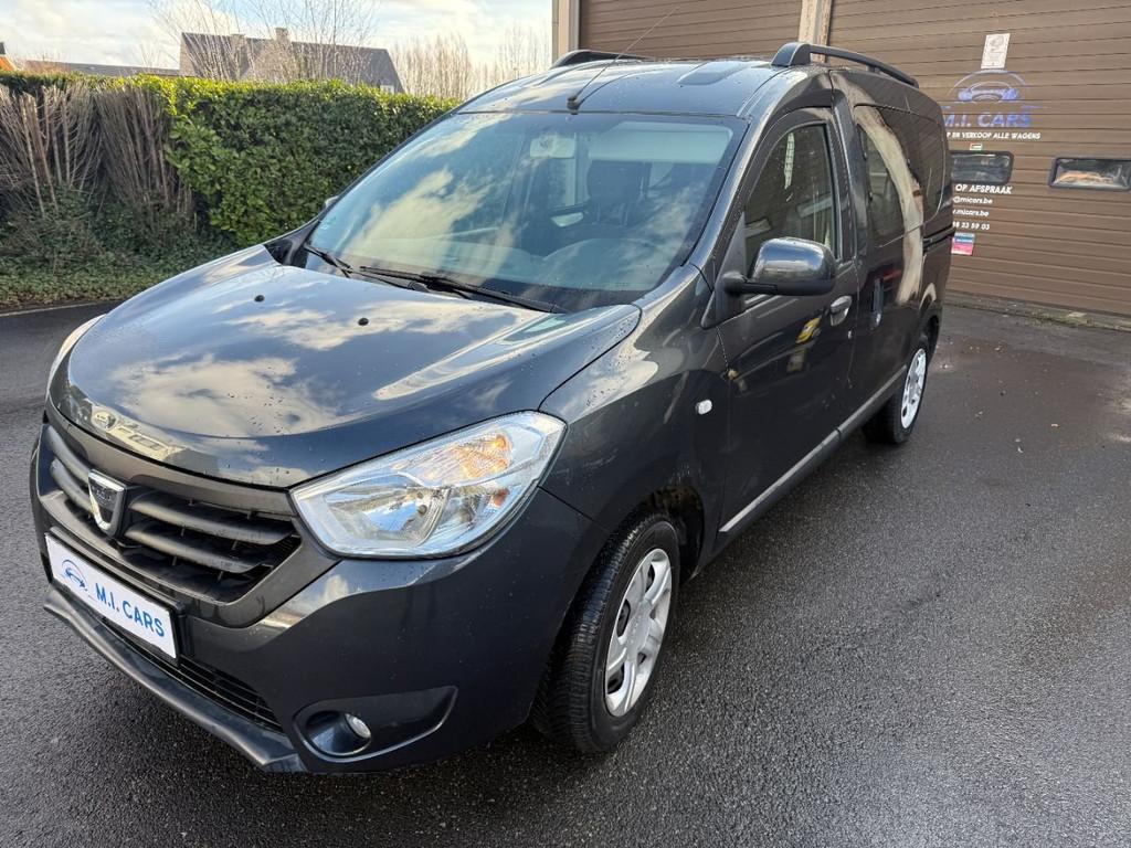 Dacia Dokker Laureate (bj 2016), Voorwielaandrijving, Stof, Gebruikt, Euro 6