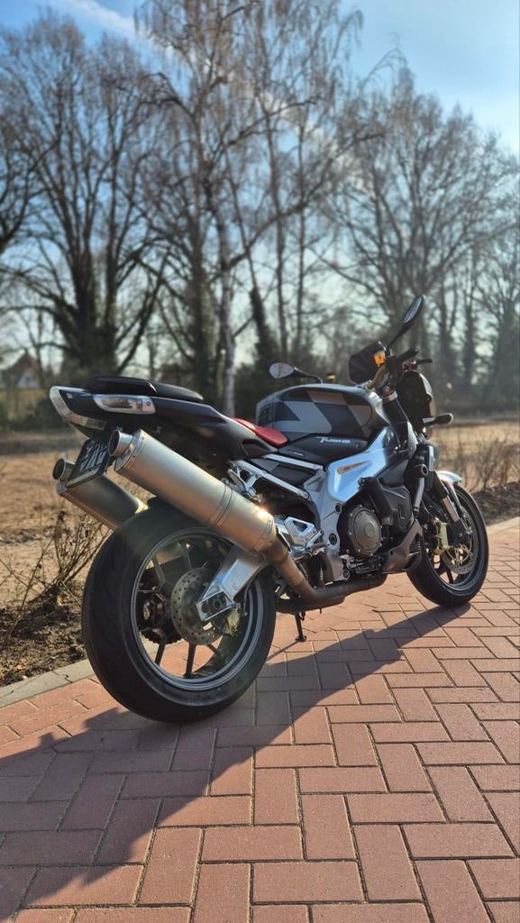 Aprilia Tuono // 1000cc // 2009