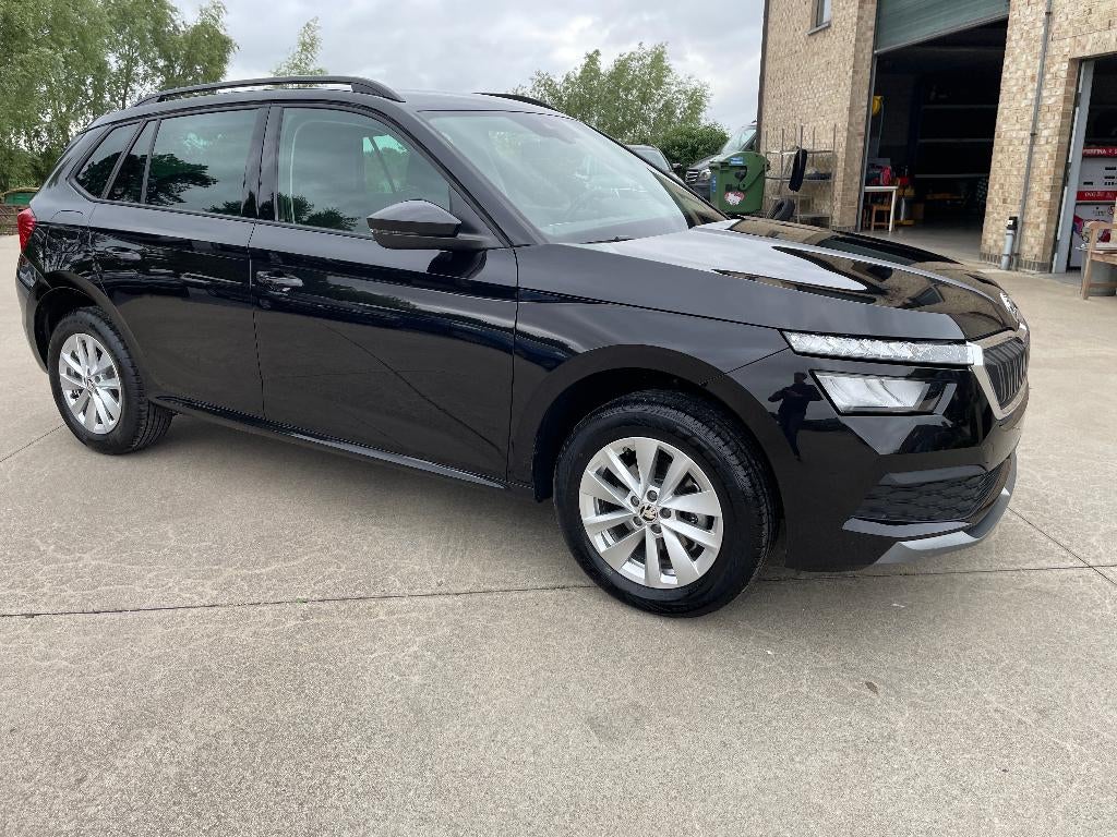 Skoda Kamiq 1.0 TSI Clever+ Sans clé + LED complètes 110 CV, Autos, Skoda, Achat, Entreprise, Boîte manuelle, 610 kg