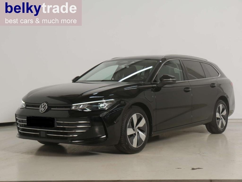 Passat 1,5 TSI eHybrid- Plugin -Trekhaak NIEUW MODEL 04/2025, Stof, Euro 6, 4 cilinders, Hybride Elektrisch/Benzine