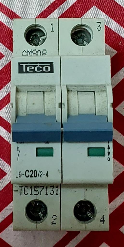 Fusible teco 20 A, Enlèvement, Comme neuf, Interrupteur
